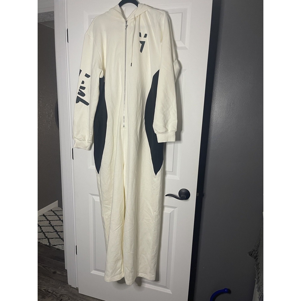 Yitty major label Pocket Hooded Jumpsuit  xl ivory and black NWT 114.95